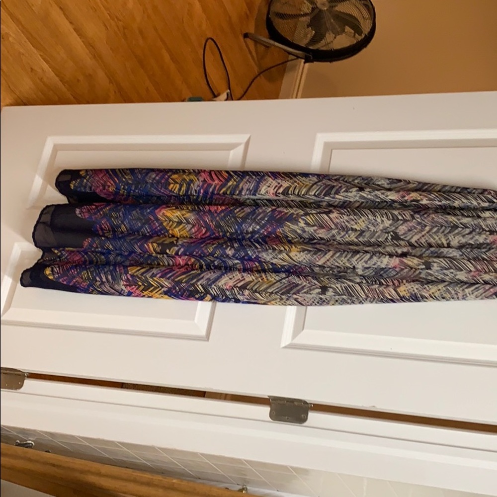 Pattern dress - Picture 2 of 7
